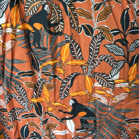 MIDI summer dress with tropical monkey pattern - Picture 3 of 4